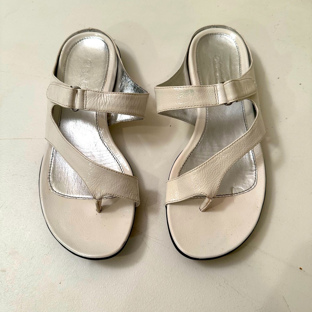 ECCO white patent leather worn once size 39